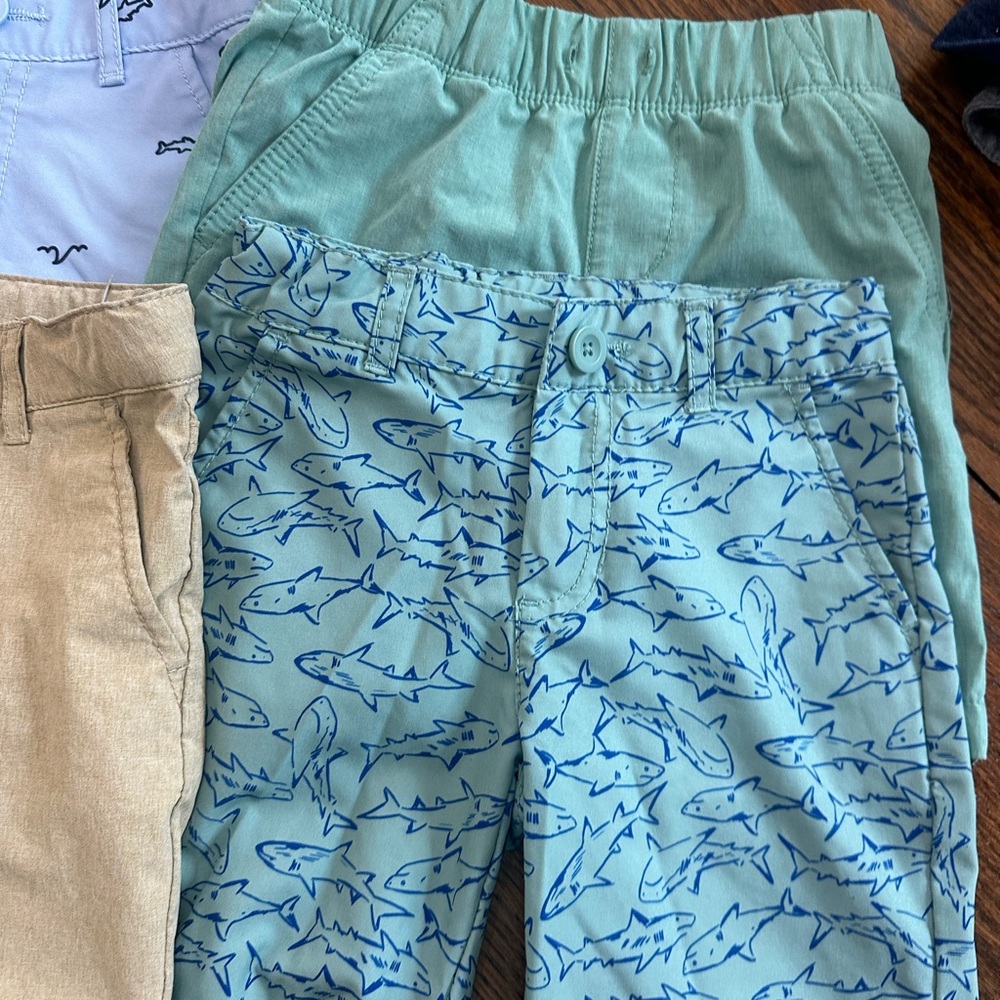 Cat & Jack Performance shorts size 5